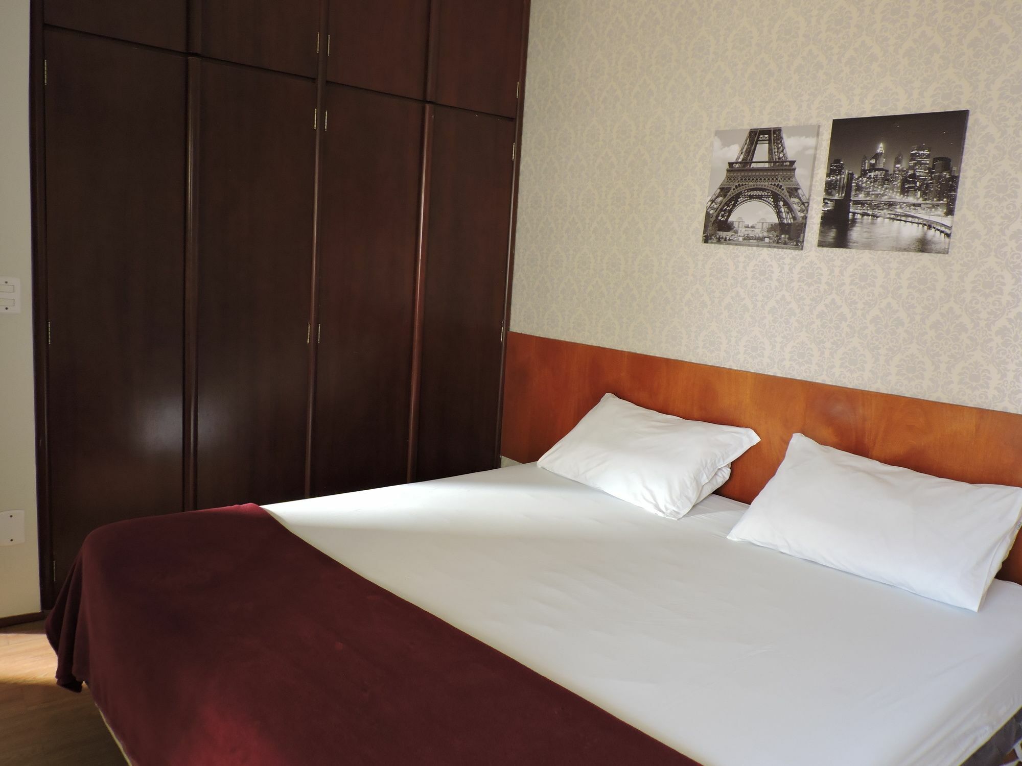 La Flat 4*